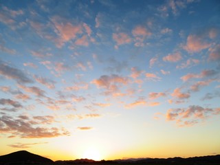 Obraz premium 日本の田舎の風景 9月 夕焼雲