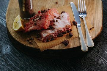 chopped pork ribs, the emphasis on the sliced meat