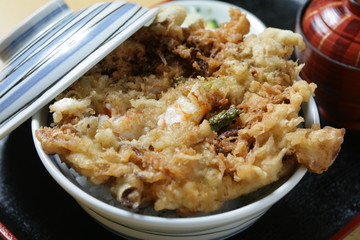 かき揚げ丼（アップ）