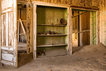kolmanskop namibia desert comes to houses