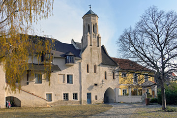 Fototapeta na wymiar Göttweigerhof Kapelle in Stein Krems an der Donau