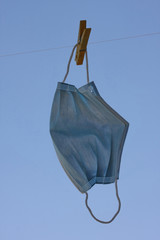 Ventilation of the surgical mask