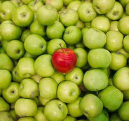 green apples in the market