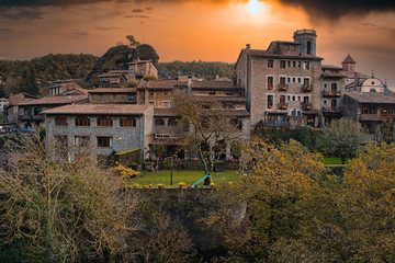 Obraz premium Rupit, pueblo de montaña