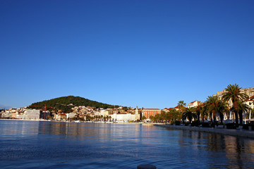 Fototapeta premium Split harbor and Marjan Hill