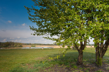 Wiosna nad jeziorem © Mariusz Stoszewski