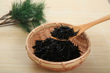 ひじきに含まれる鉄分の量とは？