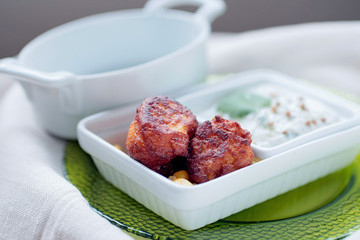 Petits beignets de Maïs au tzatziki