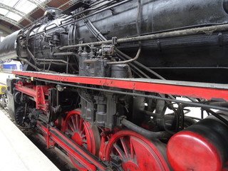 historische Dampflok der Baureihe BR 52