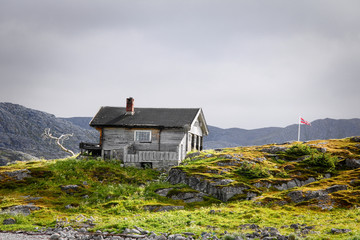 Fototapeta na wymiar House in the fjords