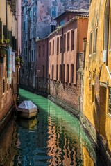 Luce nel canale