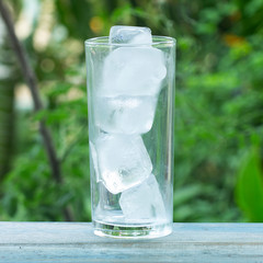 A glass of ice cube