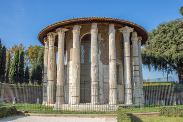 Fototapeta na wymiar Temple of Vesta (in italian Tempio di Vesta) and Rome Italy