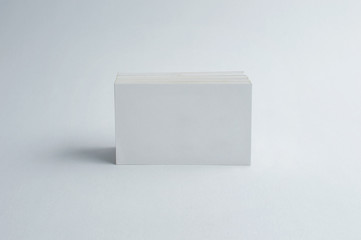 White paper card Suitable for use in advertising signs Or business contact White paper photos
