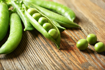 Fresh green peas.