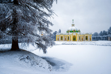 Grotto in Kuskovo park in Moscow in winter - obrazy, fototapety, plakaty