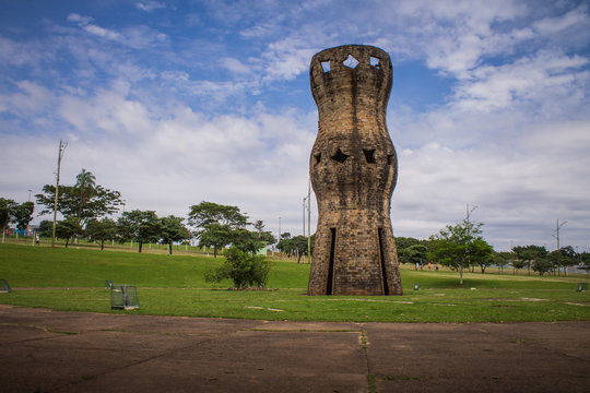 Nature in a big  city - Parque das Na&ccedil;&otilde;es Ind&iacute;genas - Campo Grande - Mato Grosso do Sul - Brazil