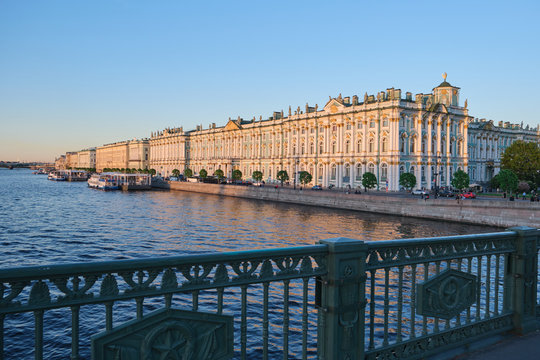 The winter Palace and pier on the Palace embankment clear day in summer in Saint-Petersburg