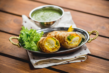  Kati roll traditional indian cuisine sauce  towel kitchen cafe restaurant topping