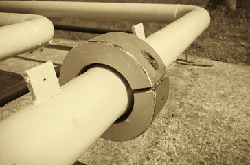 Isolation flange of the main pipeline. Cathode protection.