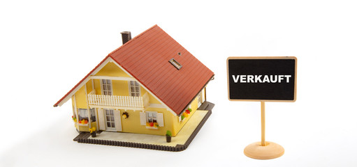 Concept Real Estate Verkauft means Sold