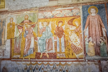 Fototapeta premium Interiors of the Basilica of Saint Zeno in Verona. Veneto, Italy