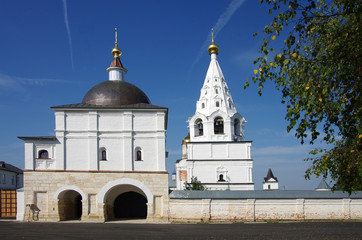 Obraz premium Mozhaisk, Russia - September, 2019: Luzhnetsky Ferapontovsky monastery