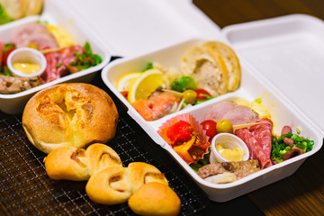 オードブル　テイクアウト　料理　弁当　デリバリー　イタリアン　イタ飯　グルメ　ディナー　お取寄せ