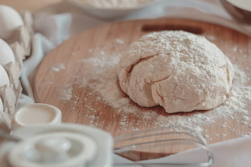 The process of preparing dough, baking or pie, cake, any confectionery. Eggs, flour, sour cream,...