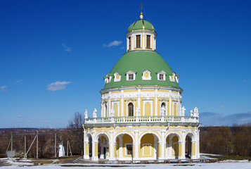 Obraz premium MOSCOW REGION, VILLAGE PODMOKLOVO, RUSSIA - March, 2019: Church of the Nativity of the Virgin is a bright example of Italian Baroque