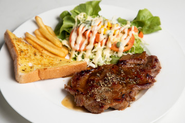 grilled steak with vegetables