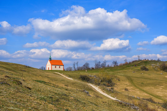 Die Walburgas-Kapelle auf dem Waiberla