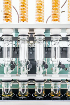 Bestimmung von Fetten in Lebensmitteln mittels Soxhlet Extraktion, Labor, Analytik und Forschung, Nahrungsmittel