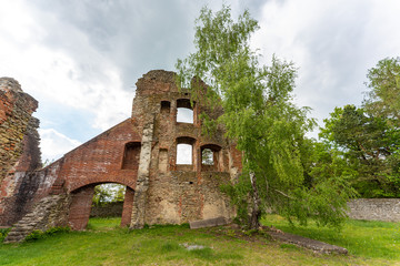 Fototapeta na wymiar Burgruine Haibach in Niederbayern | Ruine Haibach | Bayerischer Wald