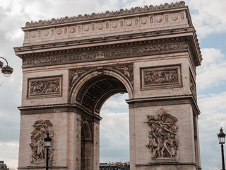 Fototapeta na wymiar arc de triomphe paris