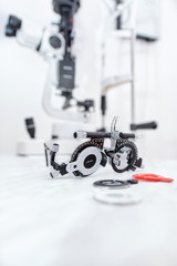 Optical equipment for an eye examination