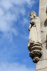 Skulptur von Rudolf I. am Kölner Rathausturm