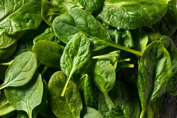 Raw Organic Fresh Baby Spinach