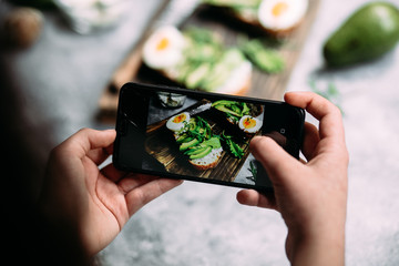 Photo of food on smartphone