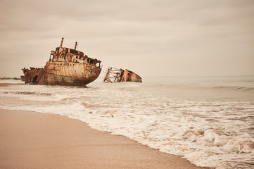 Fototapeta na wymiar Angola Shipwrecks