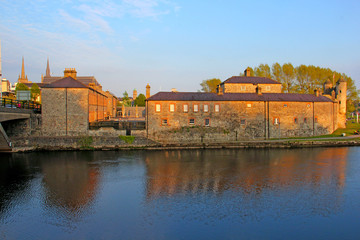 Obraz premium Enniskillen Castle in the Golden Hour