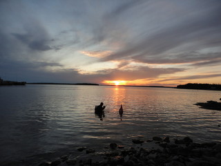 Obraz premium Scuba Diving at Sunset, Little Tub Harbour, Tobermory, Bruce Peninsula National Park