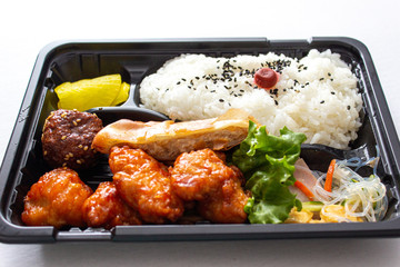 中華弁当　激安198円弁当