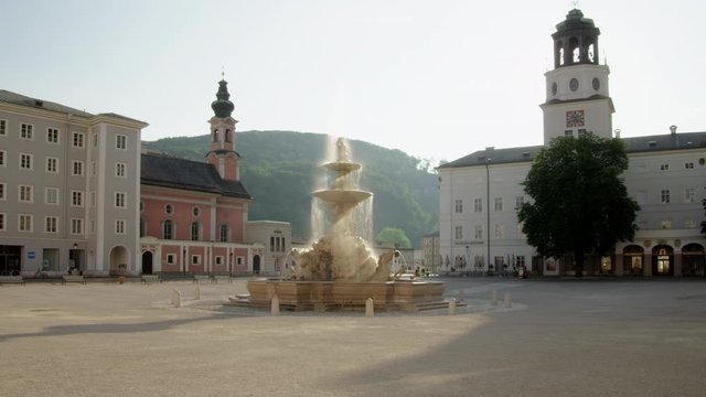 WS&nbsp;Residenzplatz&nbsp;(Residence&nbsp;Square)&nbsp;with&nbsp;Residenzbrunnen