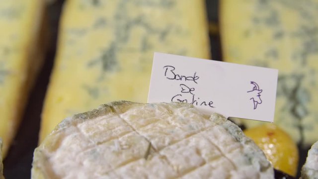 CU R/F Bonde de Gatine and Bleu de Gex cheeses
