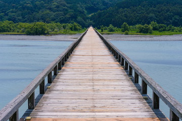 Obraz premium 静岡県の蓬莱橋