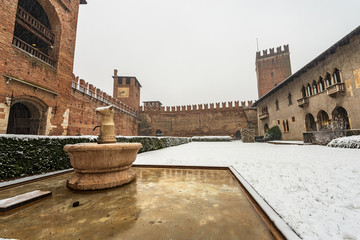 Castelvecchio, the medieval old castle, 1357 in Verona with snow in winter, UNESCO world heritage site, Veneto, Italy, Europe