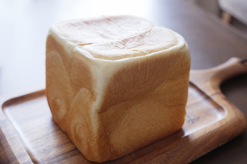 立方体の手作りパン