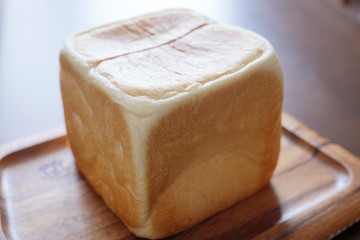 立方体の手作りパン