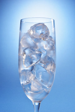 グラスに入れた氷